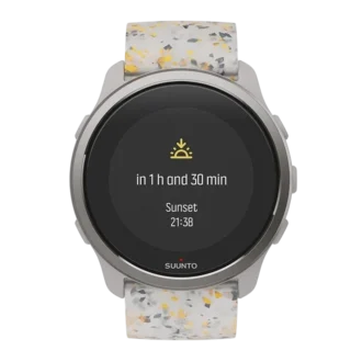 Suunto 5 Peak Ridge Sand Multicolor – lätt multisportklocka för träning, utforskning och välbefinnande