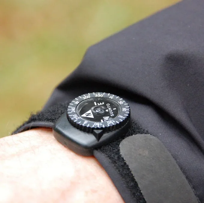 Suunto Clipper L/B NH-kompass – fästs på friluftsutrustning Suunto Clipper L/B NH-kompass – fästs på friluftsutrustning