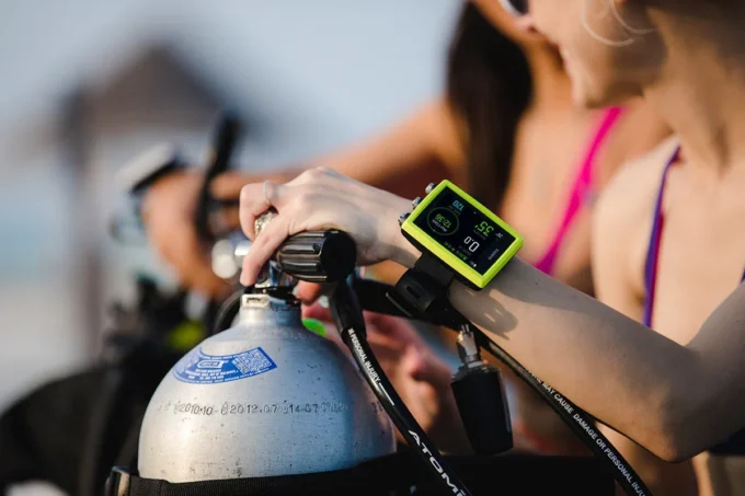 Suunto EON Core black dykdator för alla dykare